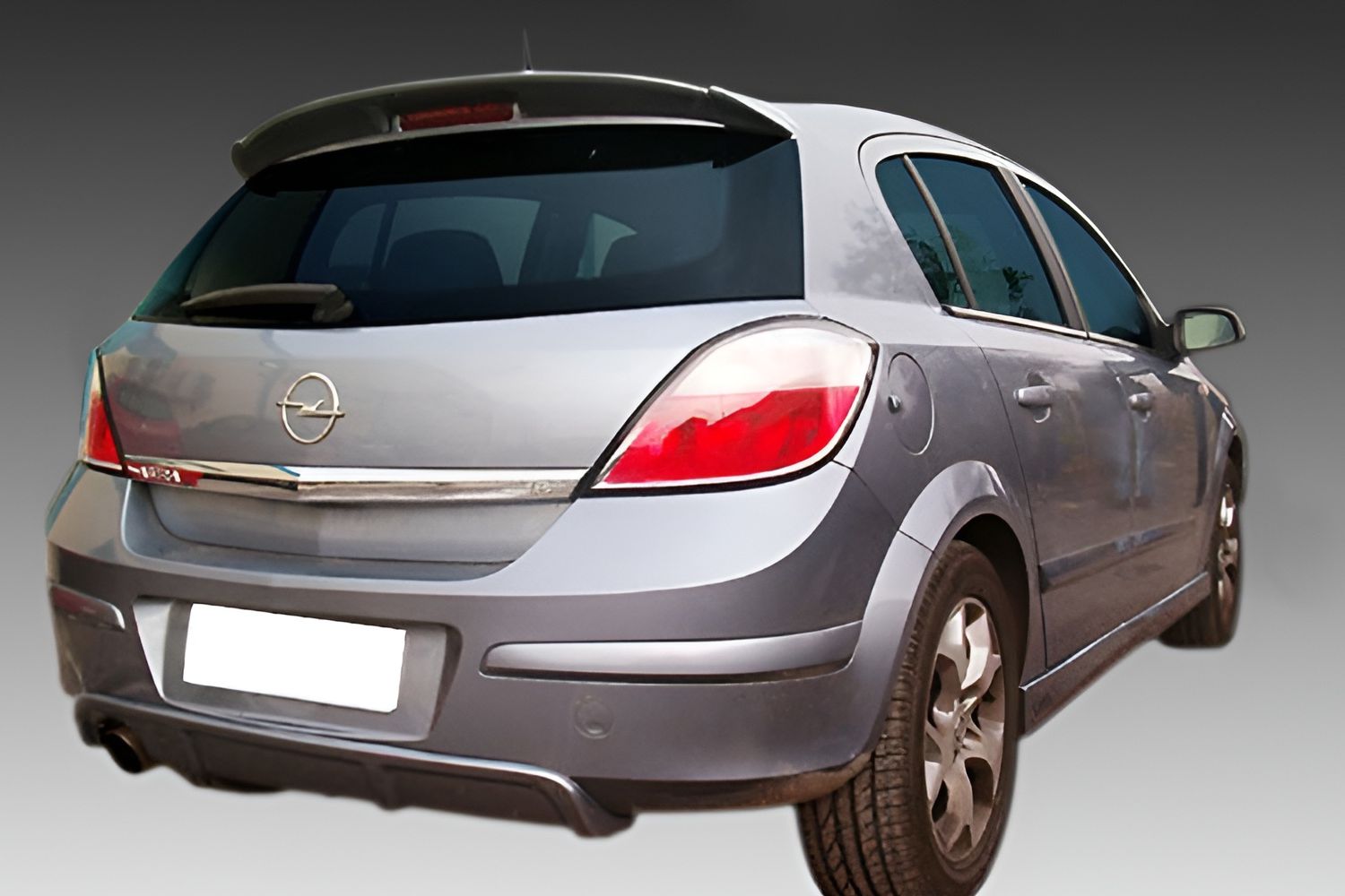 Roof spoiler suitable for Opel Astra H 2004-2010 5-door hatchback- painted (2) Roof spoiler suitable for Opel Astra H 2004-2010 5-door hatchback- painted (2)