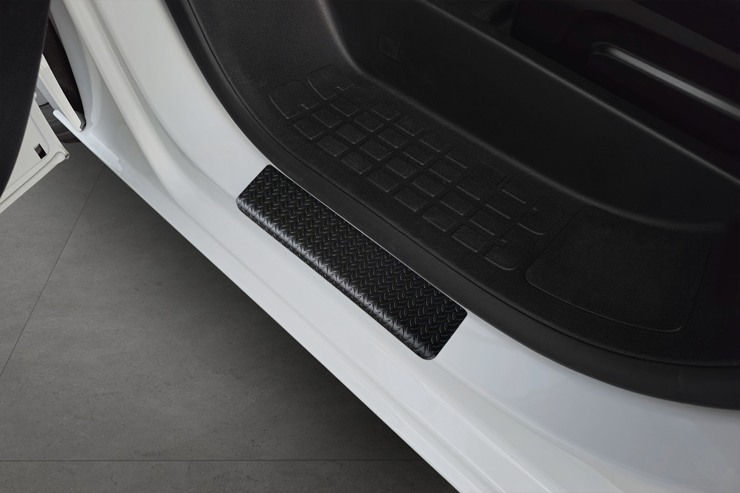 Door sill plates suitable for Opel Zafira Life 2019-present aluminium diamond plate matt black 4 pieces