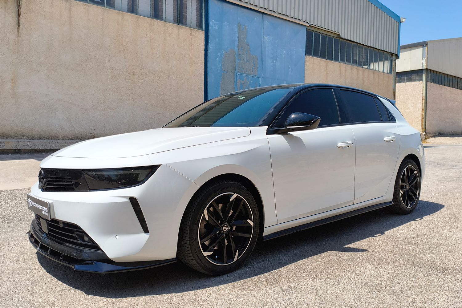 Side skirts suitable for Opel Astra L 2021-present 5-door hatchback - painted (2)