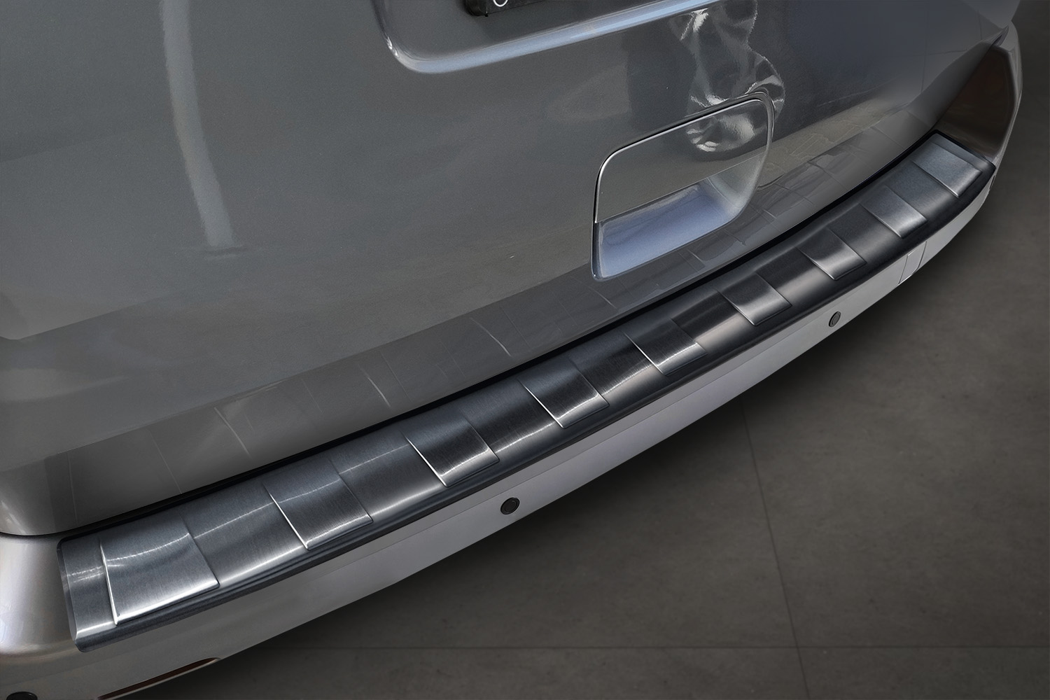 Ladekantenschutz passend für Peugeot Traveller 2016-heute Edelstahl gebürstet anthrazit