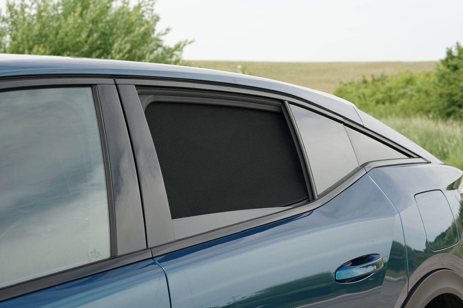 Sonnenschutz passend für Peugeot 408 III 2022-heute Car Shades - hintere Seitentüren Sonnenschutz passend für Peugeot 408 III 2022-heute Car Shades - hintere Seitentüren
