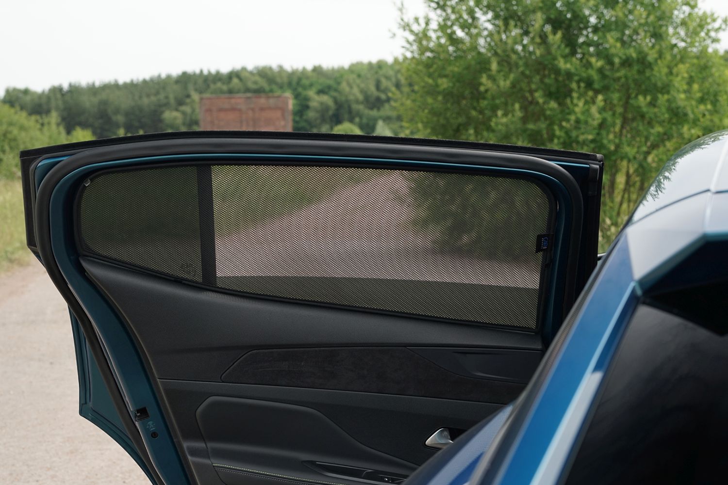Sun shades suitable for Peugeot 408 III 2022-present Car Shades - rear side doors (PEU148CS-RD) (2) Sun shades suitable for Peugeot 408 III 2022-present Car Shades - rear side doors (PEU148CS-RD) (2)