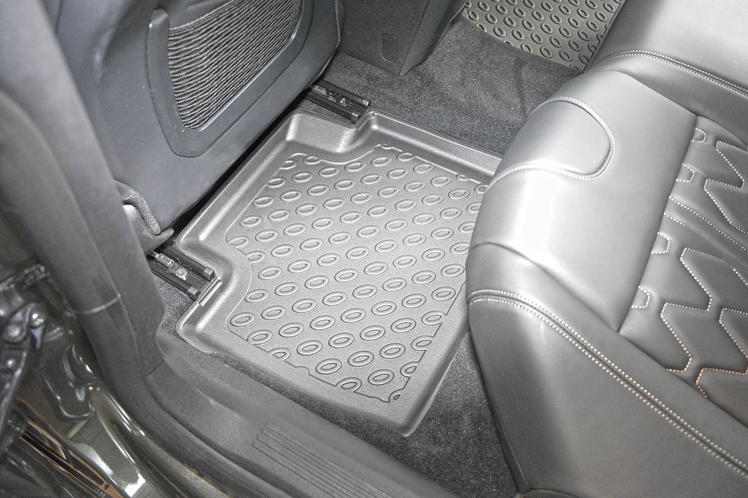 Car mats suitable for Peugeot 508 II 2017-present Cool Liner PE/TPE rubber (PEU158FM-C) (4) Car mats suitable for Peugeot 508 II 2017-present Cool Liner PE/TPE rubber (PEU158FM-C) (4)