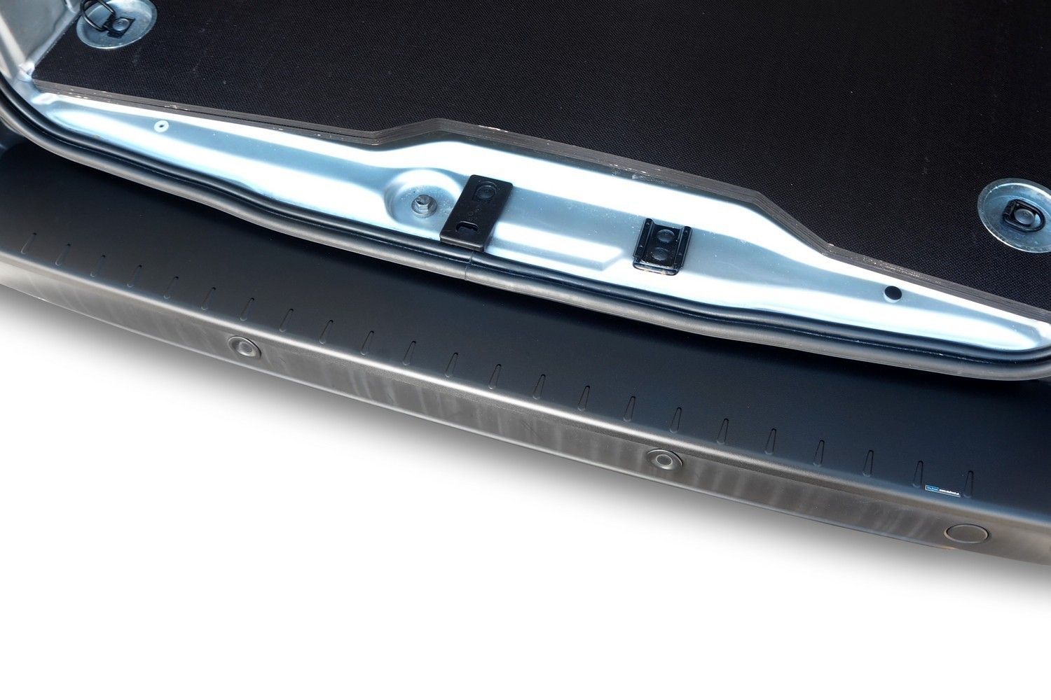 Ladekantenschutz passend für Peugeot Partner II (B9) 2008-2018 Aluminium mattschwarz