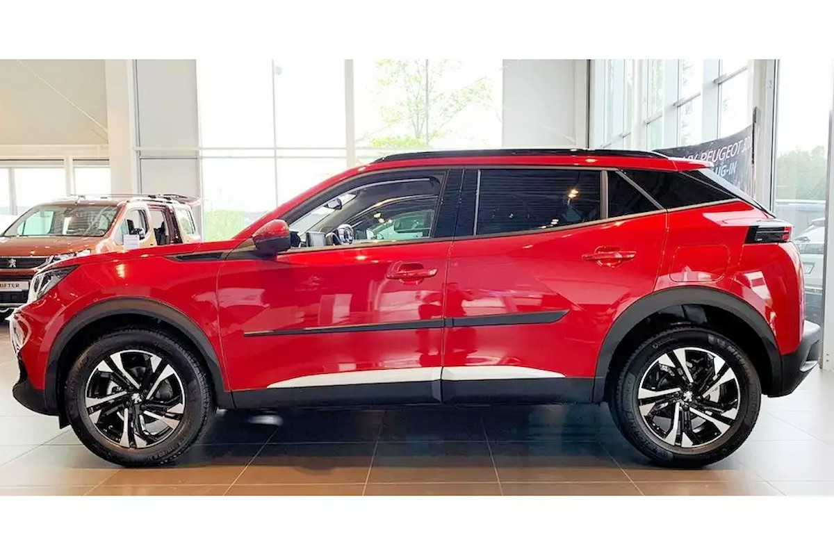 Baguettes protection convient à Peugeot 2008 II 2019-présent ensemble