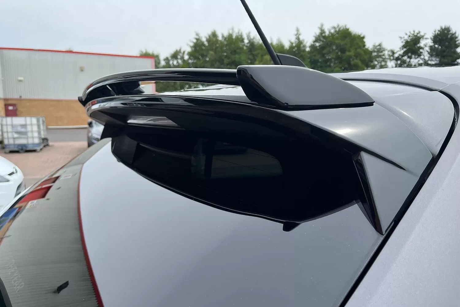 Roof spoiler suitable for Peugeot 208 II 2019-present 3 & 5-door hatchback- painted (3)
