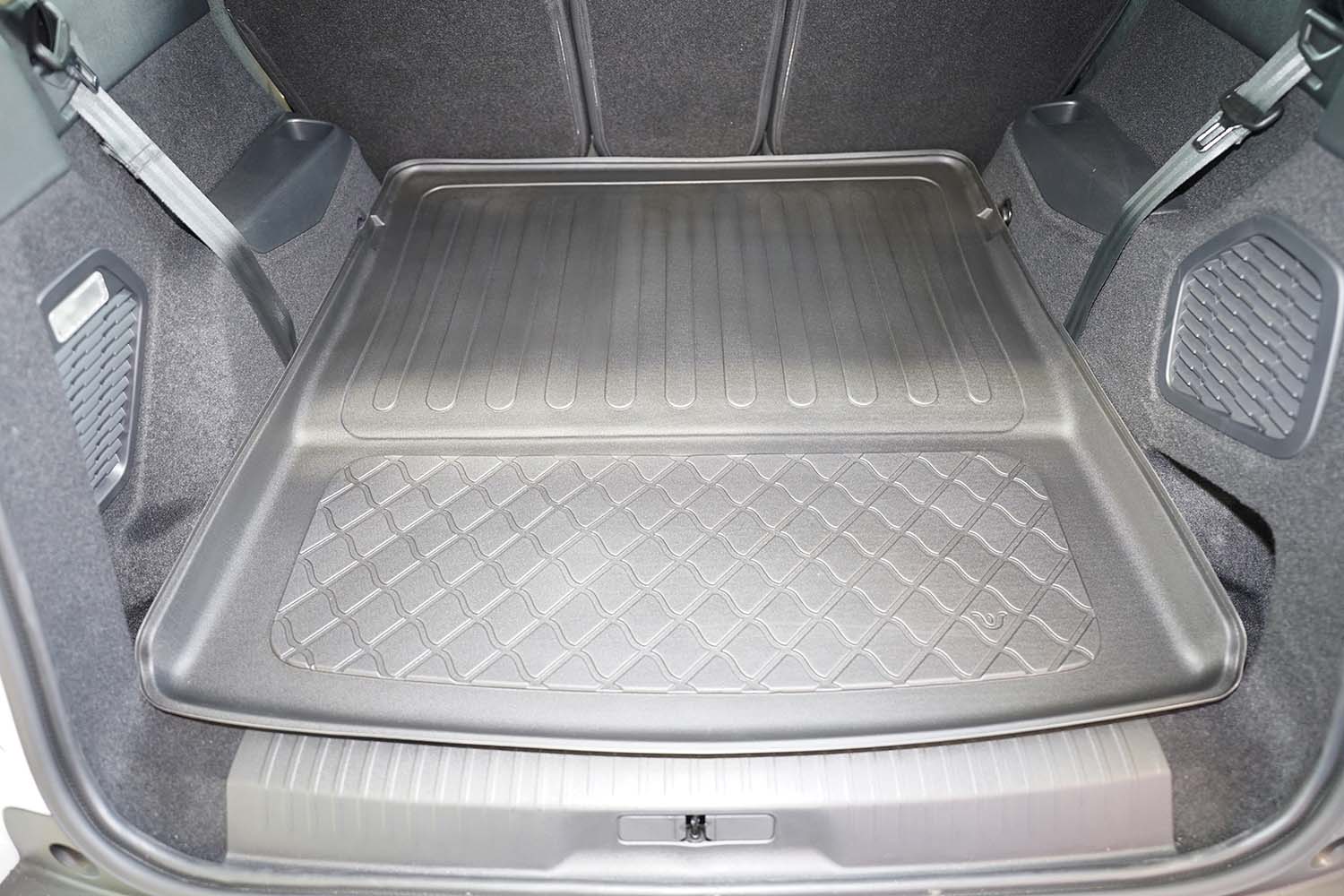 Boot mat suitable for Peugeot 5008 III 2024-present Guardliner anti slip PE/TPE rubber (PEU350TM-G) (4)