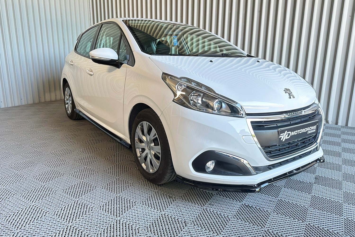 Front spoiler suitable for Peugeot 208 I 2015-2019 5-door hatchback