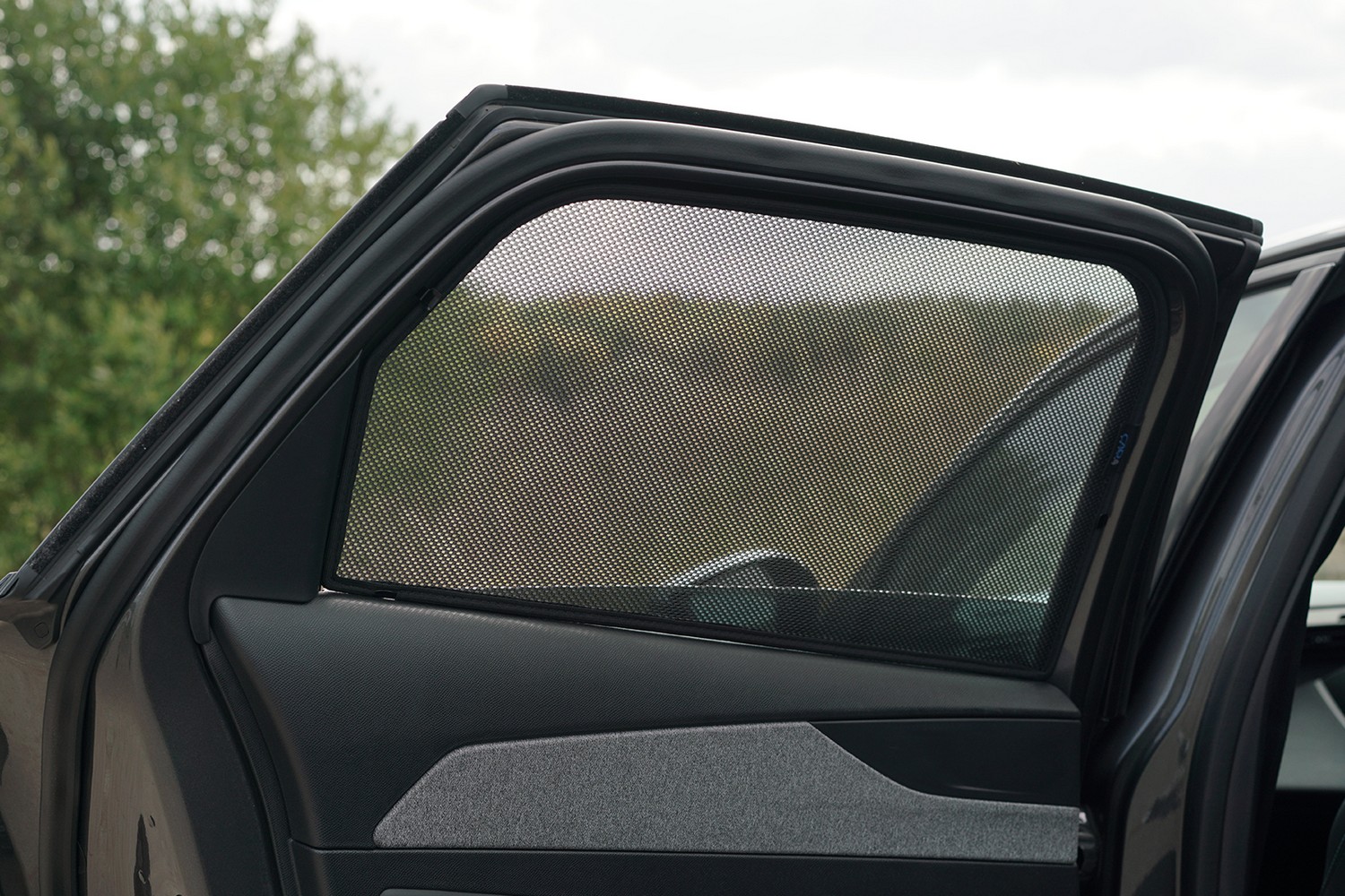 Pare-soleil convient à Peugeot 308 III SW 2021-présent break Car Shades - ensemble