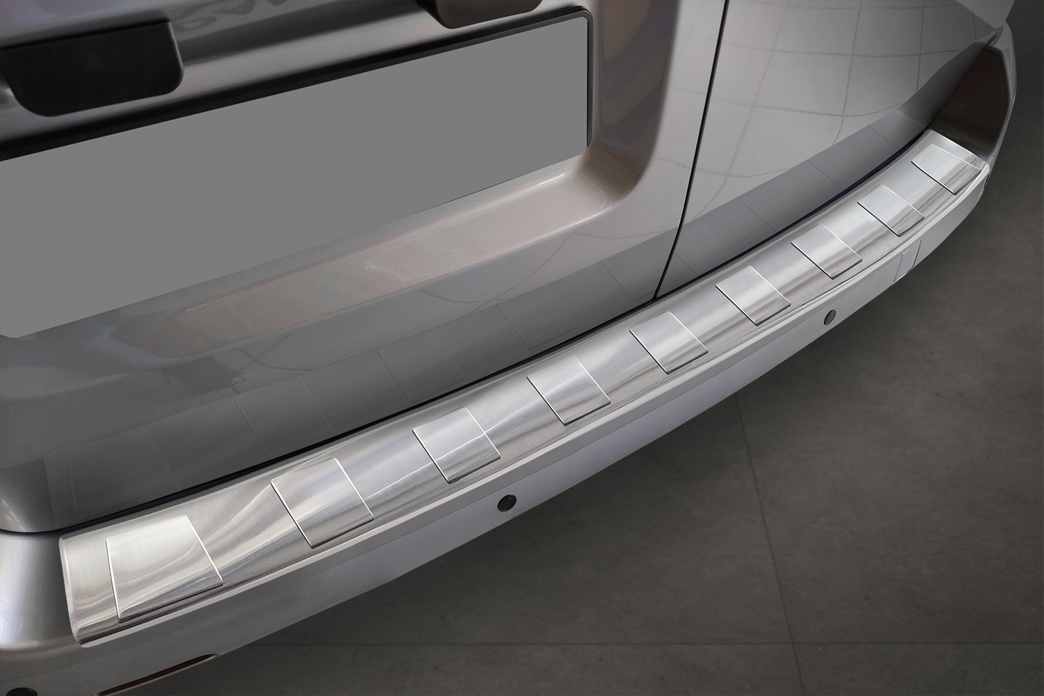 Protection de seuil de coffre convient à Peugeot Expert III 2016-présent acier inox brossé