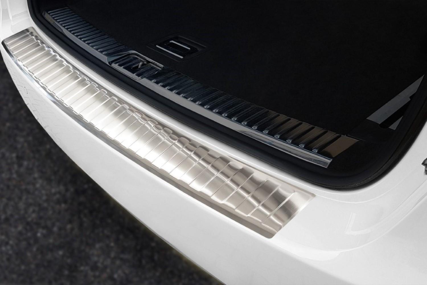 Protection de seuil de coffre Porsche Cayenne II (92A) 2010-2014 acier inox brossé