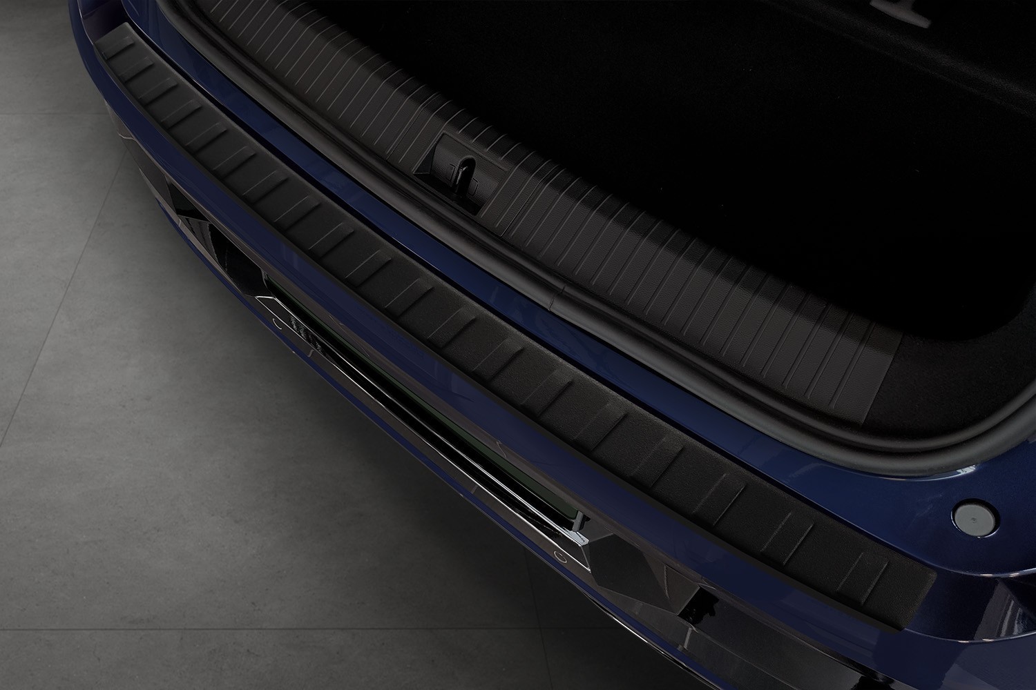 Protection de seuil de coffre Renault Mégane E-Tech 2021-présent acier inox noir mat
