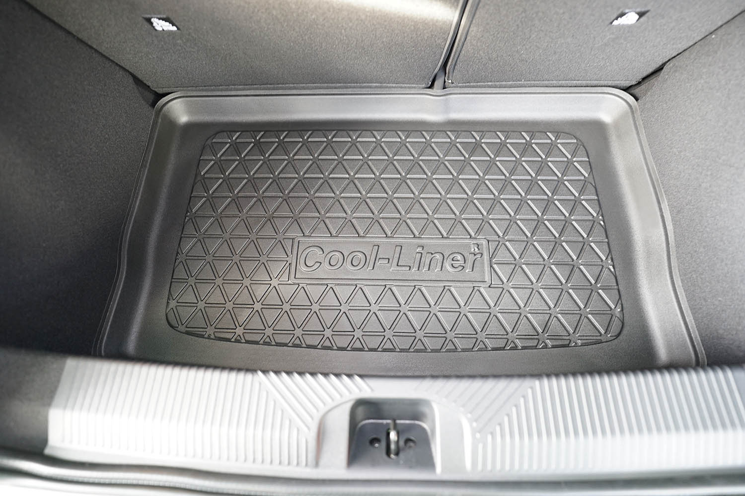 Boot mat suitable for Renault 5 E-tech 2024-present 5-door hatchback Cool Liner anti slip PE/TPE rubber (REN15TM-C) (3) Boot mat suitable for Renault 5 E-tech 2024-present 5-door hatchback Cool Liner anti slip PE/TPE rubber (REN15TM-C) (3)