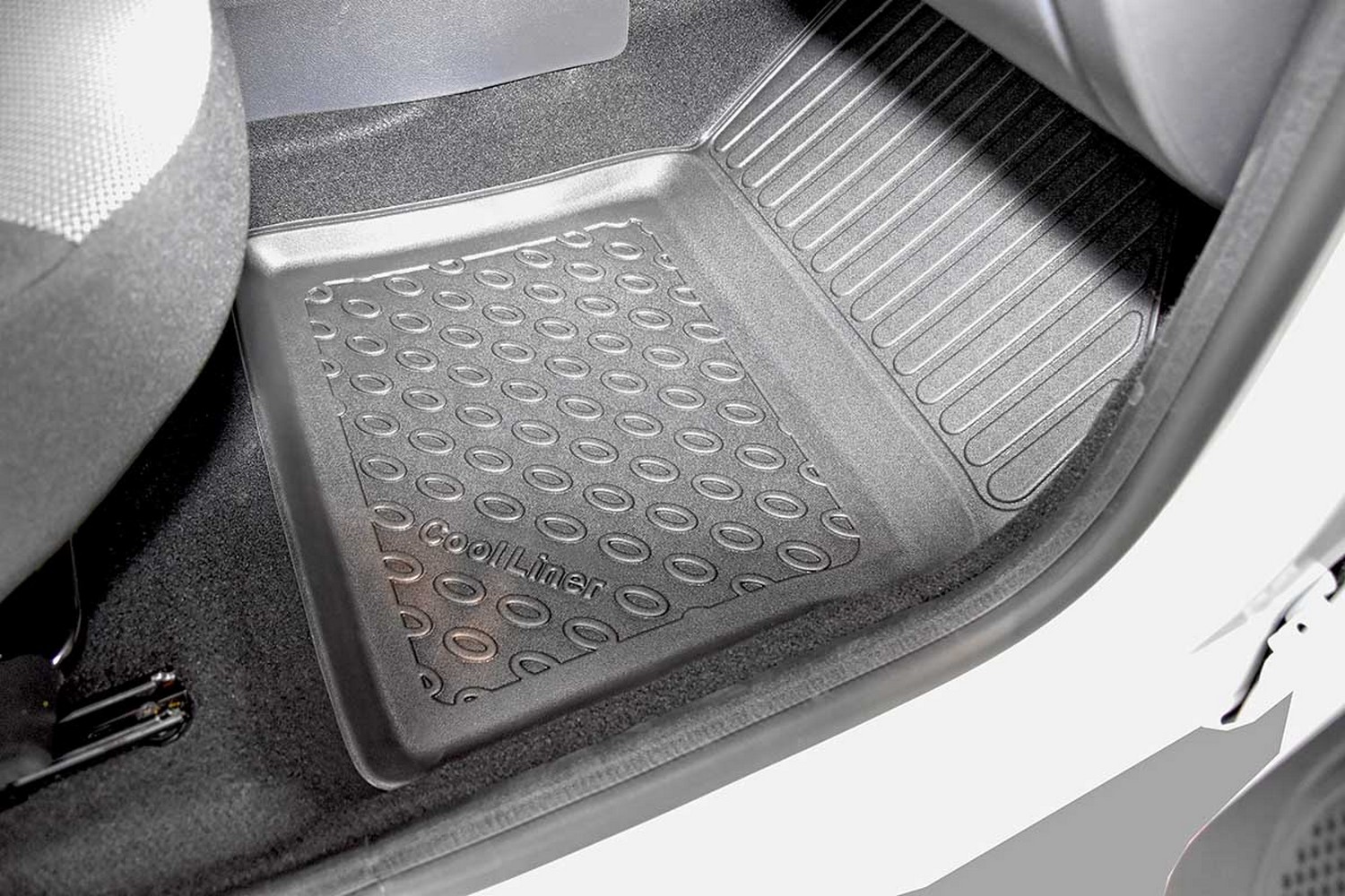 Car mats suitable for Renault Express 2021-present Cool Liner PE/TPE rubber (REN1EXFM-C) (3) Car mats suitable for Renault Express 2021-present Cool Liner PE/TPE rubber (REN1EXFM-C) (3)