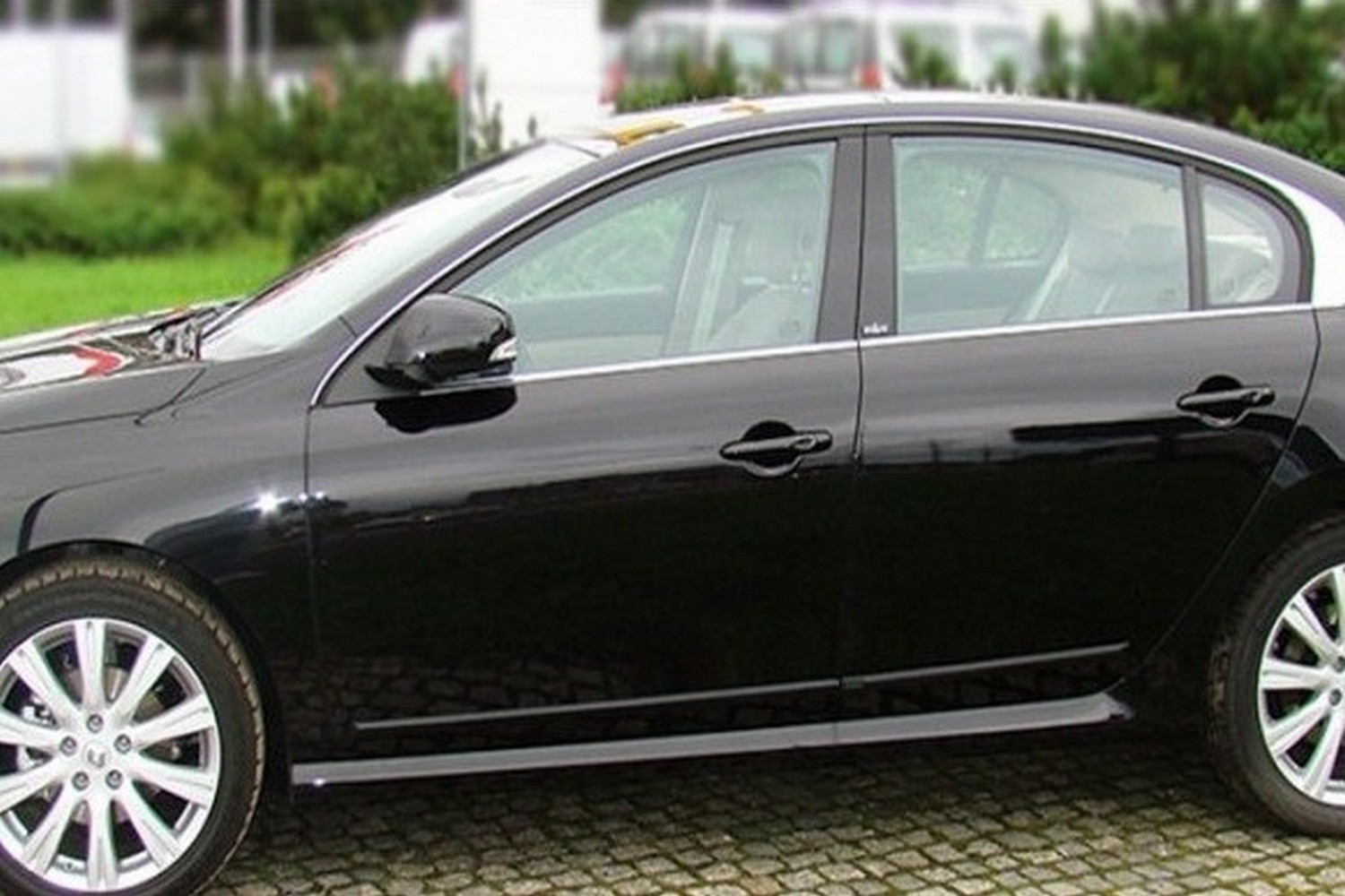 Baguettes protection convient à Renault Latitude 2011-2015 4 portes tricorps ensemble