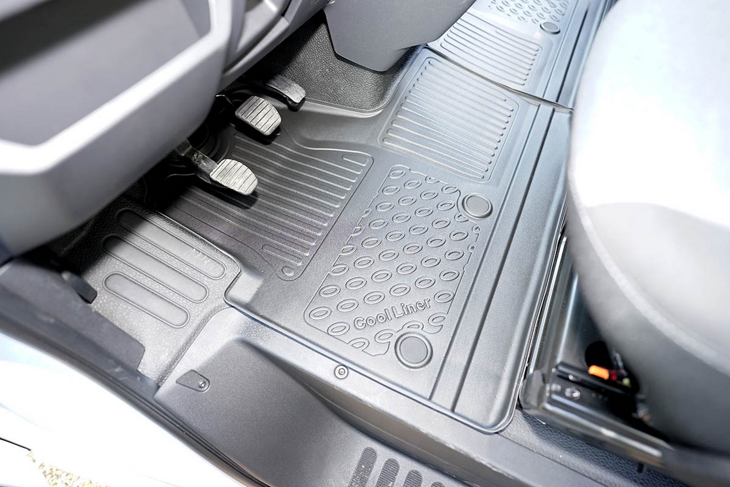 Car mats suitable for Renault Master III 2010-2024 Cool Liner PE/TPE rubber (REN1MAFM-C) (2) Car mats suitable for Renault Master III 2010-2024 Cool Liner PE/TPE rubber (REN1MAFM-C) (2)