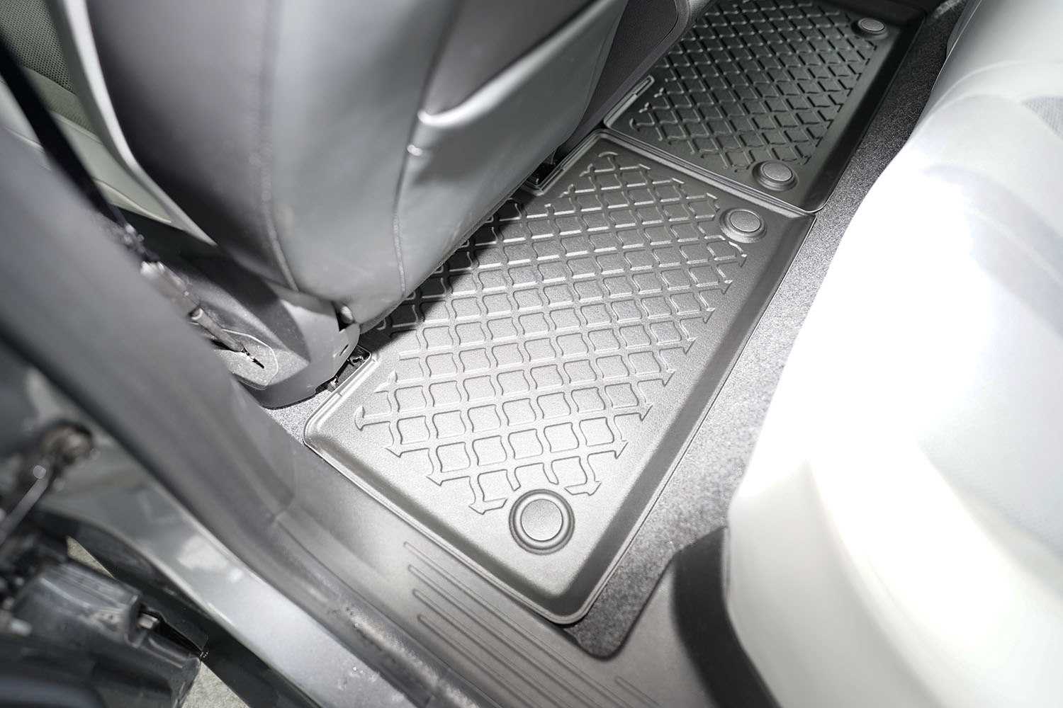 Car mats suitable for Renault Sc&eacute;nic E-Tech 2024-present Guardliner PE/TPE rubber (REN1SCFM-G) (3)