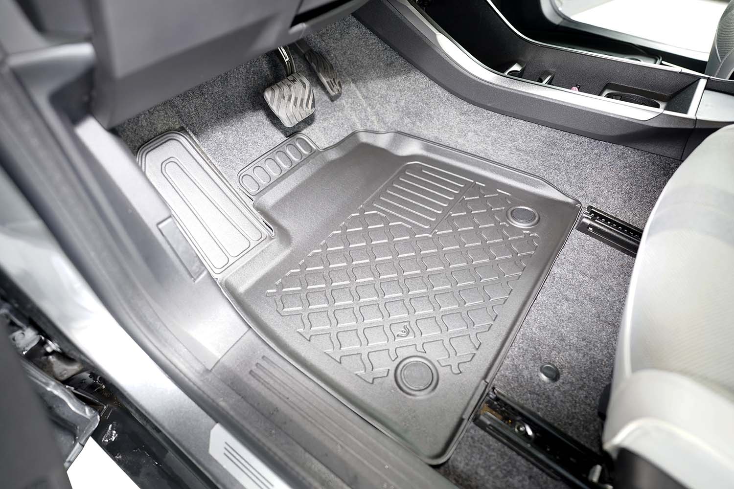 Car mats suitable for Renault Sc&eacute;nic E-Tech 2024-present Guardliner PE/TPE rubber (REN1SCFM-G) (7)