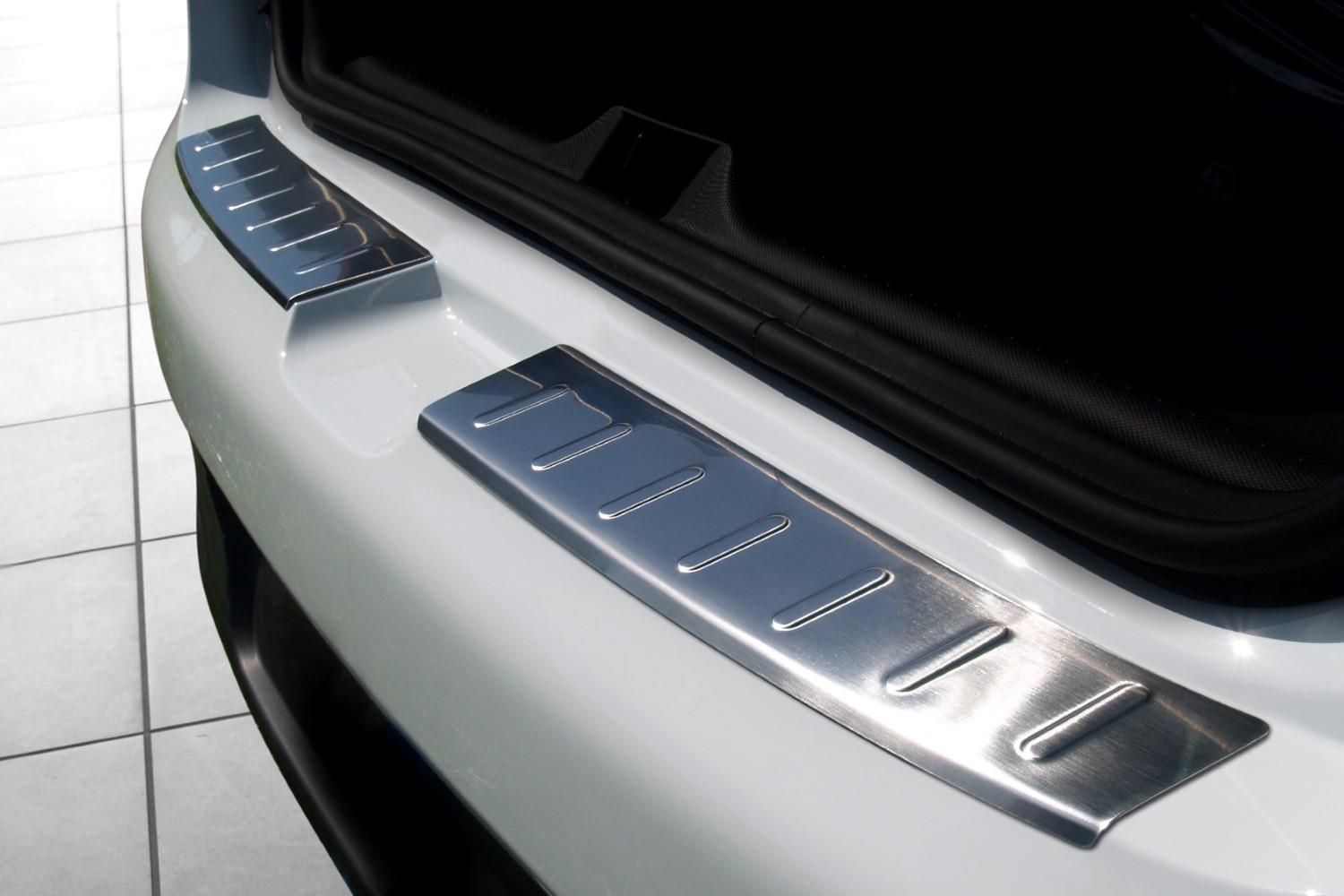 Protection de seuil de coffre convient à Renault Clio IV 2012-2019 5 portes bicorps acier inox brossé