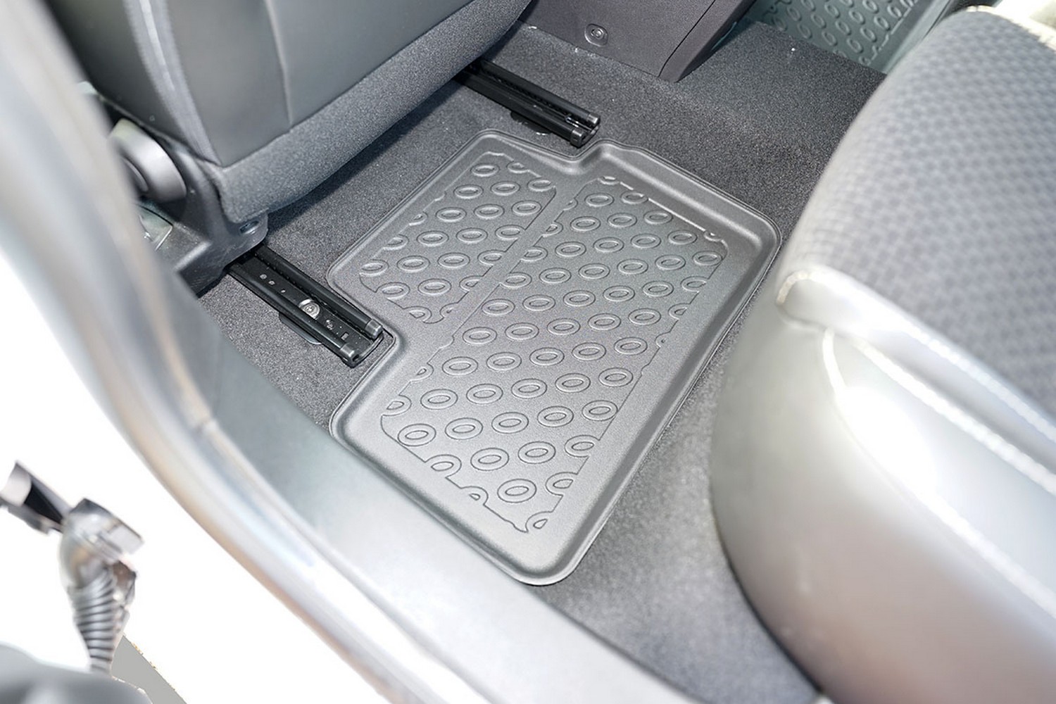 Car mats suitable for Renault Mégane IV Estate - Grandtour 2016-present wagon Cool Liner PE/TPE rubber (REN2MEFM-C) (4) Car mats suitable for Renault Mégane IV Estate - Grandtour 2016-present wagon Cool Liner PE/TPE rubber (REN2MEFM-C) (4)