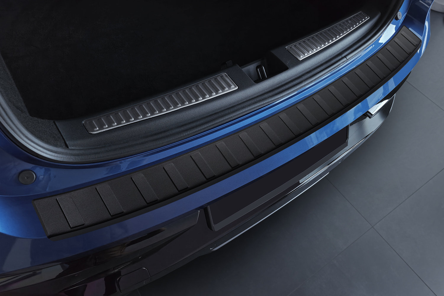 Protection de seuil de coffre convient à Renault Rafale 2024-présent acier inox noir mat