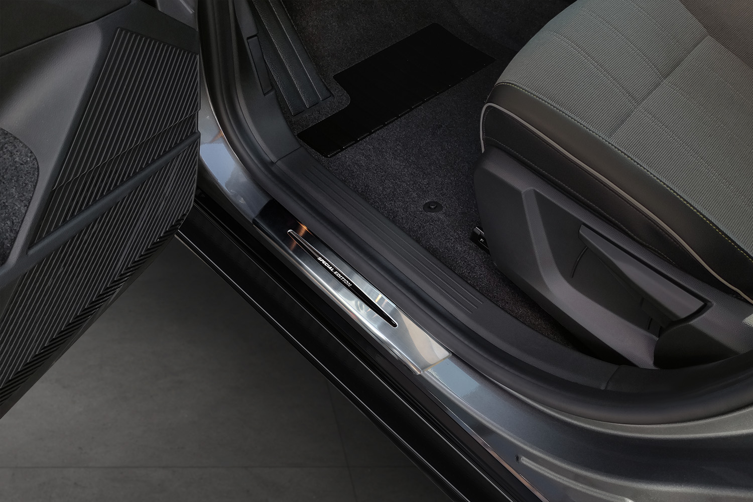 Instaplijsten Renault Mégane E-Tech 2021-heden 5-deurs hatchback RVS geborsteld 4-delig