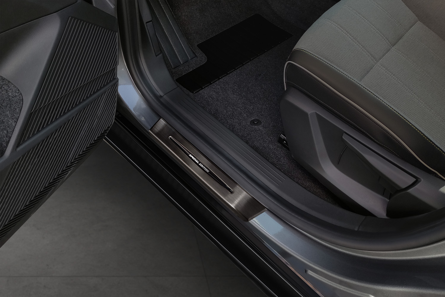 Instaplijsten Renault Mégane E-Tech 2021-heden 5-deurs hatchback RVS geborsteld antraciet 4-delig