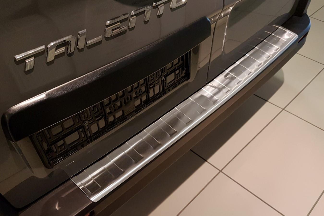 Rear bumper protector suitable for Renault Trafic III 2014-present stainless steel brushed