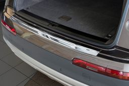 Audi Q7 (4M) 2015-present rear bumper protector stainless steel high gloss - carbon (AUD5Q7BP) (2)