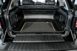 BMW X5 (F15) 2013-2018 Carbox Classic high sided boot liner (BMW4X5CC) (1)