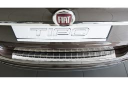 Fiat Tipo (Type 356) 2016-> 4-door saloon rear bumper protector stainless steel (FIA1TIBP) (3)
