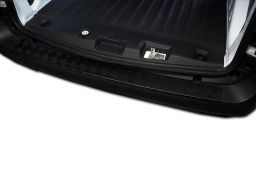 Rear bumper protector Ford Transit & Tourneo Courier II 2023->   aluminium diamond plate matt black (FOR14TRBP) (1)