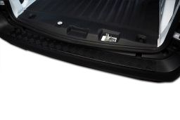 Rear bumper protector Ford Transit & Tourneo Courier II 2023-> aluminium diamond plate matt black (FOR14TRBP) (1)