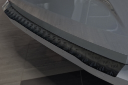 Rear bumper protector suitable for Ford Tourneo Custom II 2023-> aluminium diamond plate matt black (FOR16TOBP) (1)