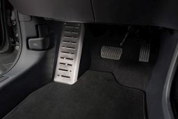 Foot rest trim Ford Mustang Mach-E 2020-> stainless steel (FOR1MUFV) (1)