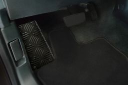 Foot rest trim Ford Ranger IV 2022-> aluminium diamond plate anthracite matt (FOR1RAFV) (1)