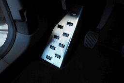 Foot rest trim Ford Tourneo Connect 2013-2018 stainless steel (FOR1TOFA) (1)