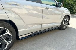 Side skirts suitable for Hyundai Kona (SX2) 2023-present - painted (HYU2KOMS) (1)