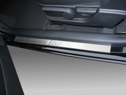 Hyundai_i20__09__4f183646d8a6b.jpg