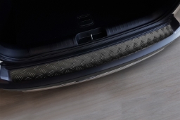 Rear bumper protector suitable for Jeep Cherokee V (KL) 2018-2023 aluminium diamond plate matt black (JEE4CHBP) (1)