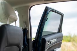 Sun shades Mazda CX-5 (KF) 2017->   Car Shades - rear side doors (1)