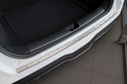 Rear bumper protector MG MG4 EV 2022-> 5-door hatchback stainless steel brushed (MG1MG4BP) (1)