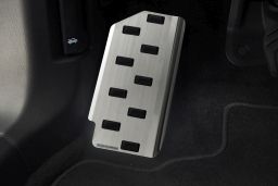 Foot rest trim Nissan X-Trail IV (T33) 2021-> stainless steel (NIS12XTBA) (1)