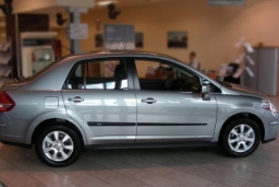 Door protectors suitable for Nissan Tiida - Versa - Latio (C11) 2004-2011 4 & 5-door set (NIS1TAPU) (1)