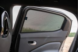 Sun shades Nissan Juke (F16) 2019-present  Car Shades - rear side doors (1)