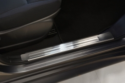 Nissan Juke 2010- inner sill entry guard set 2 pcs (NIS2JUEG)