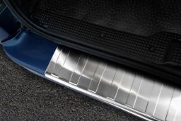Nissan Primastar 2006-2014 rear bumper protector stainless steel (NIS4PSBP) (2)