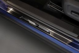 Door sill plates Nissan X-Trail IV (T33) 2021-> stainless steel anthracite 4 pieces (NIS4XTEG) (1)