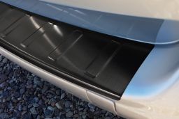 Peugeot 5008 I 2009-2017 rear bumper protector stainless steel black (PEU550BP) (3)