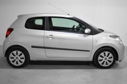 Door protector Peugeot 108 2014-present 3d (PEU218PU)